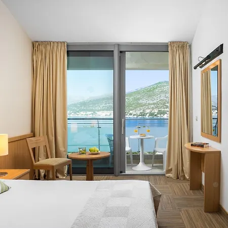 Hotel Sunny By Valamar