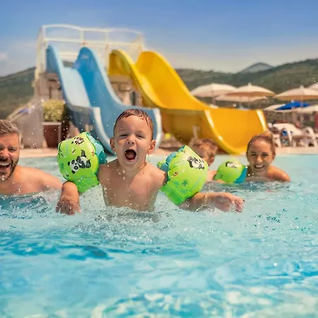 فندق Sunny By Valamar