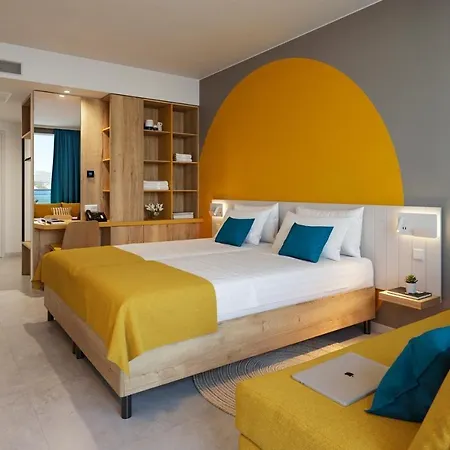 Sunny By Valamar فندق 3*