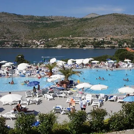 Sunny By Valamar دوبروفينك